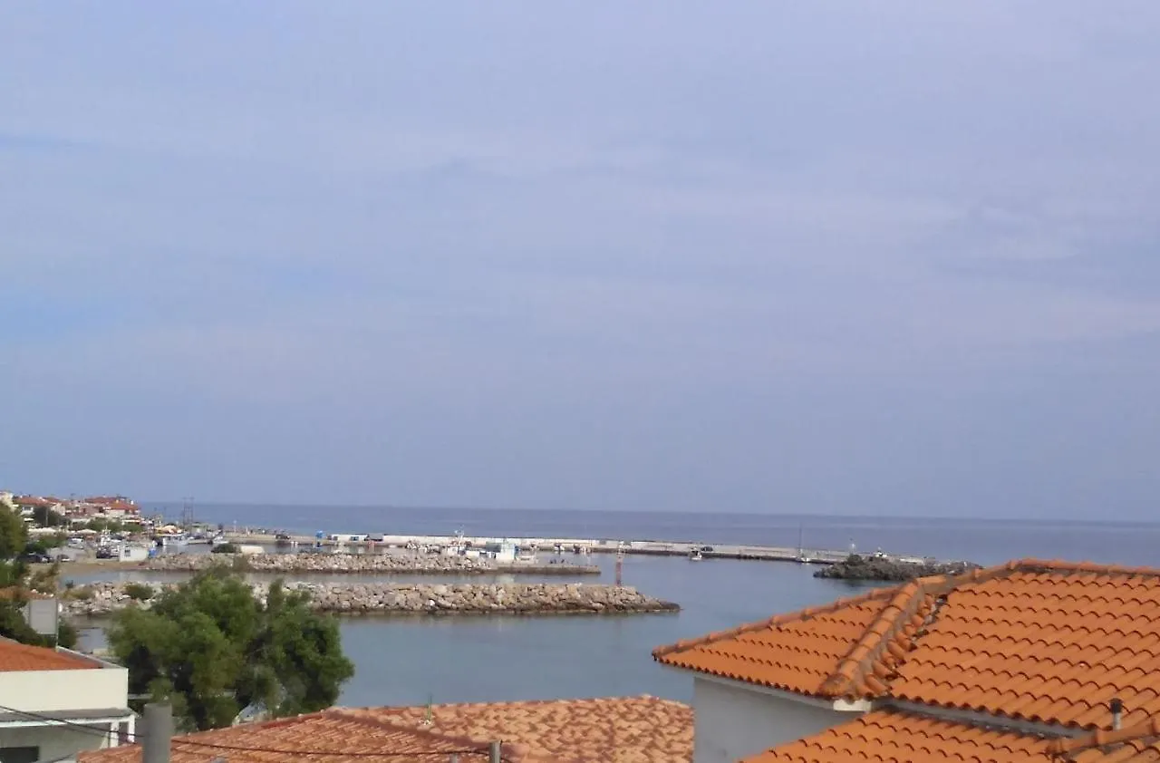 Chrusanthi'S Apartment Nea Skioni